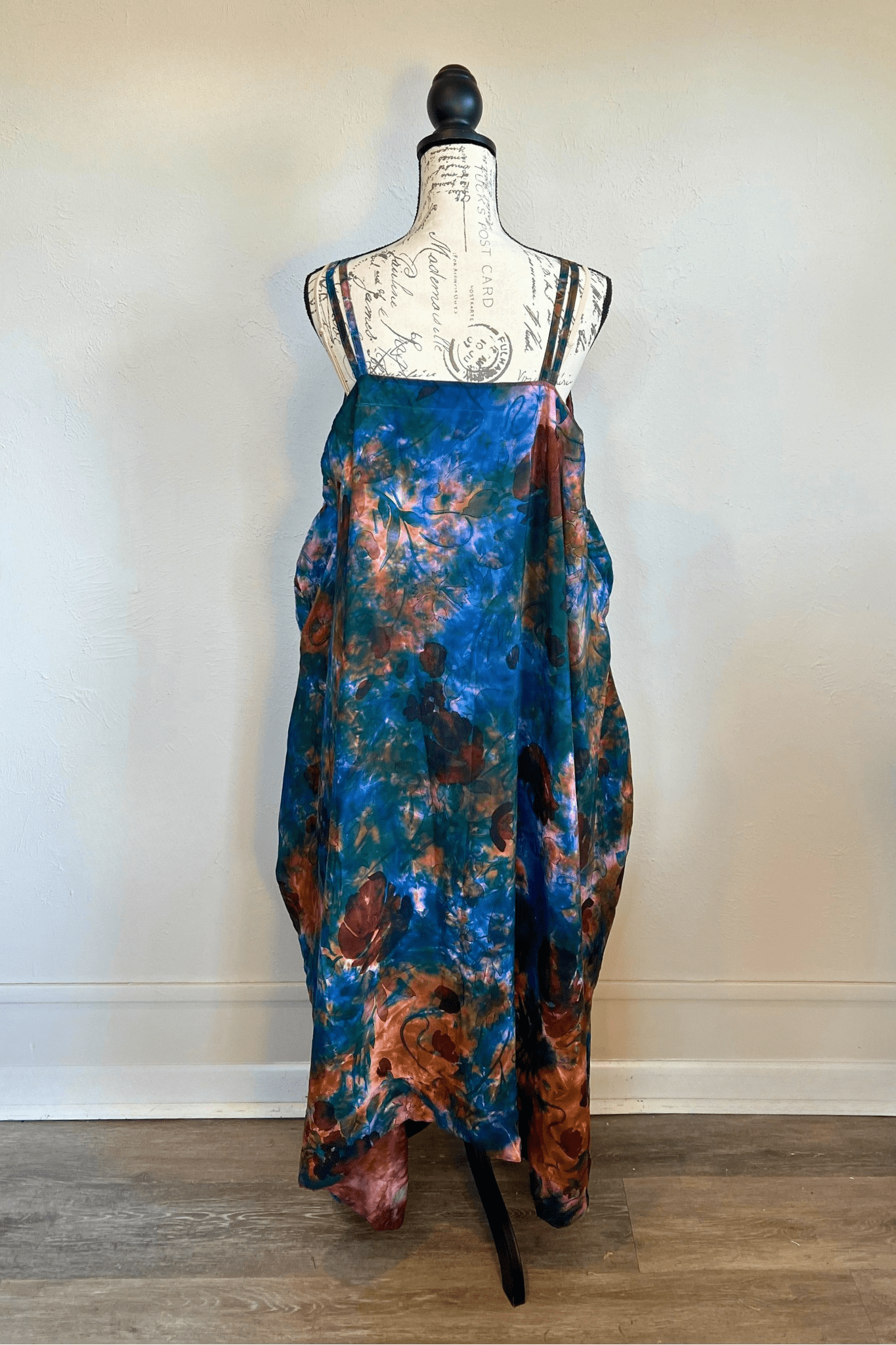 Crepe Sari Gonna Shine Maxi Dress