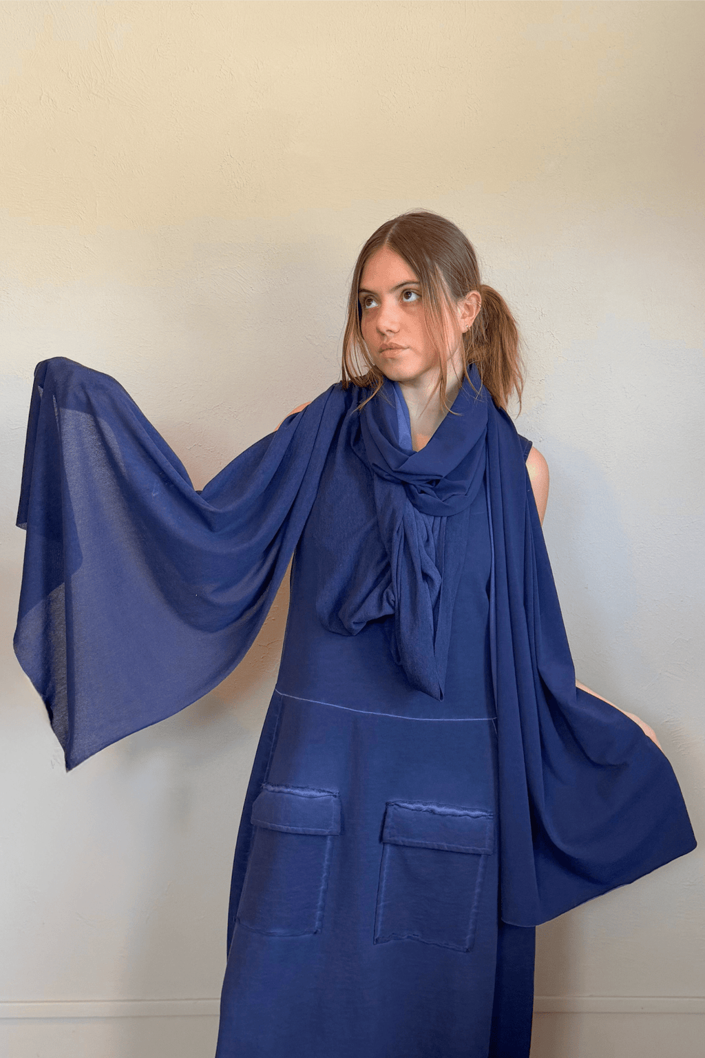 1763   Mesh Scarf
