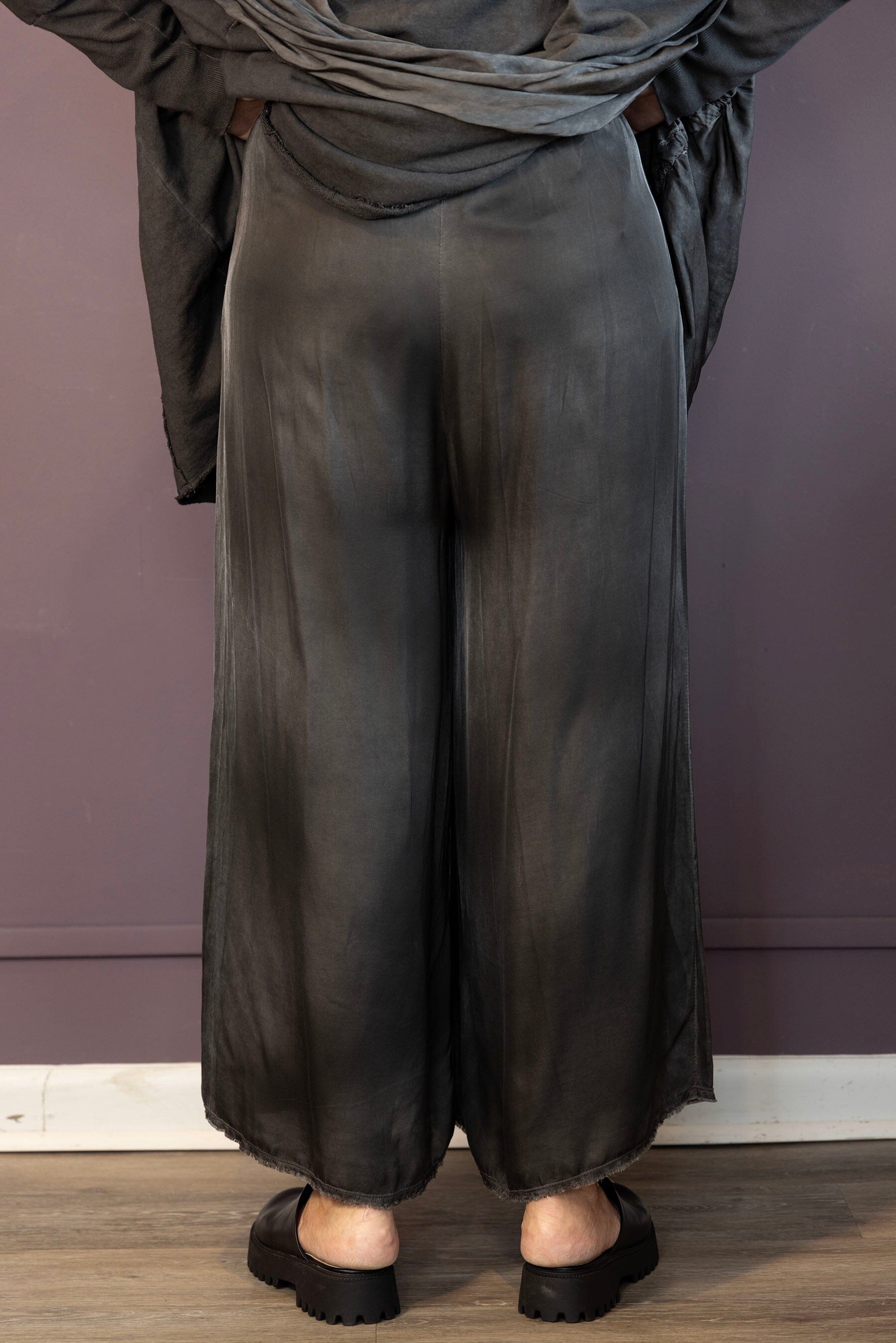 Garment Dyed Viscose Pants