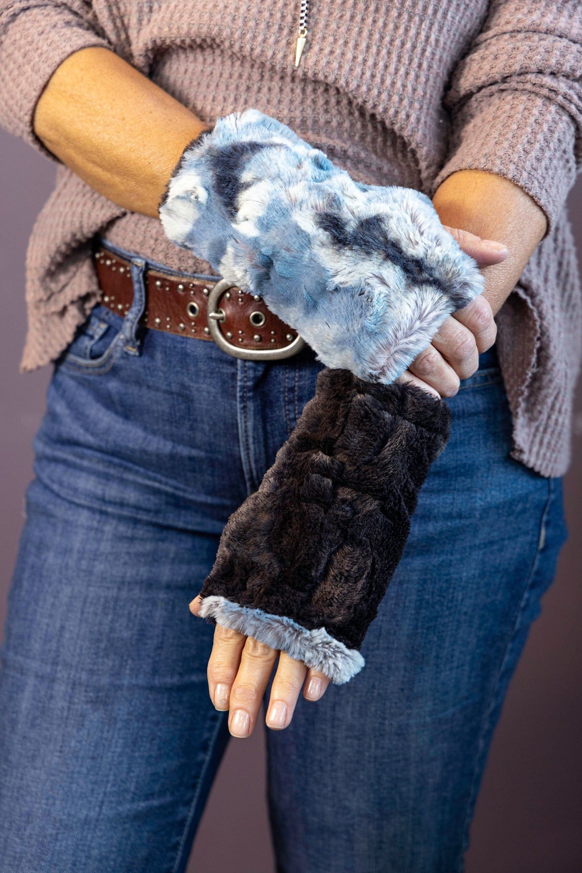 Rainer Sky and Black Reversible Fingerless Gloves