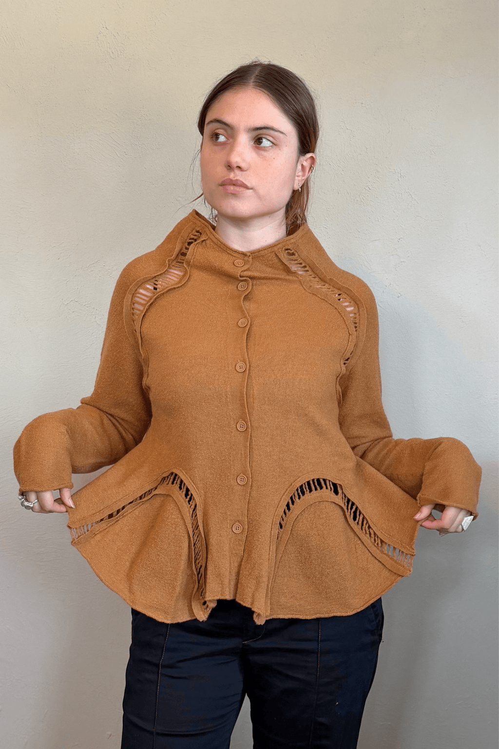 3247105   Cardigan