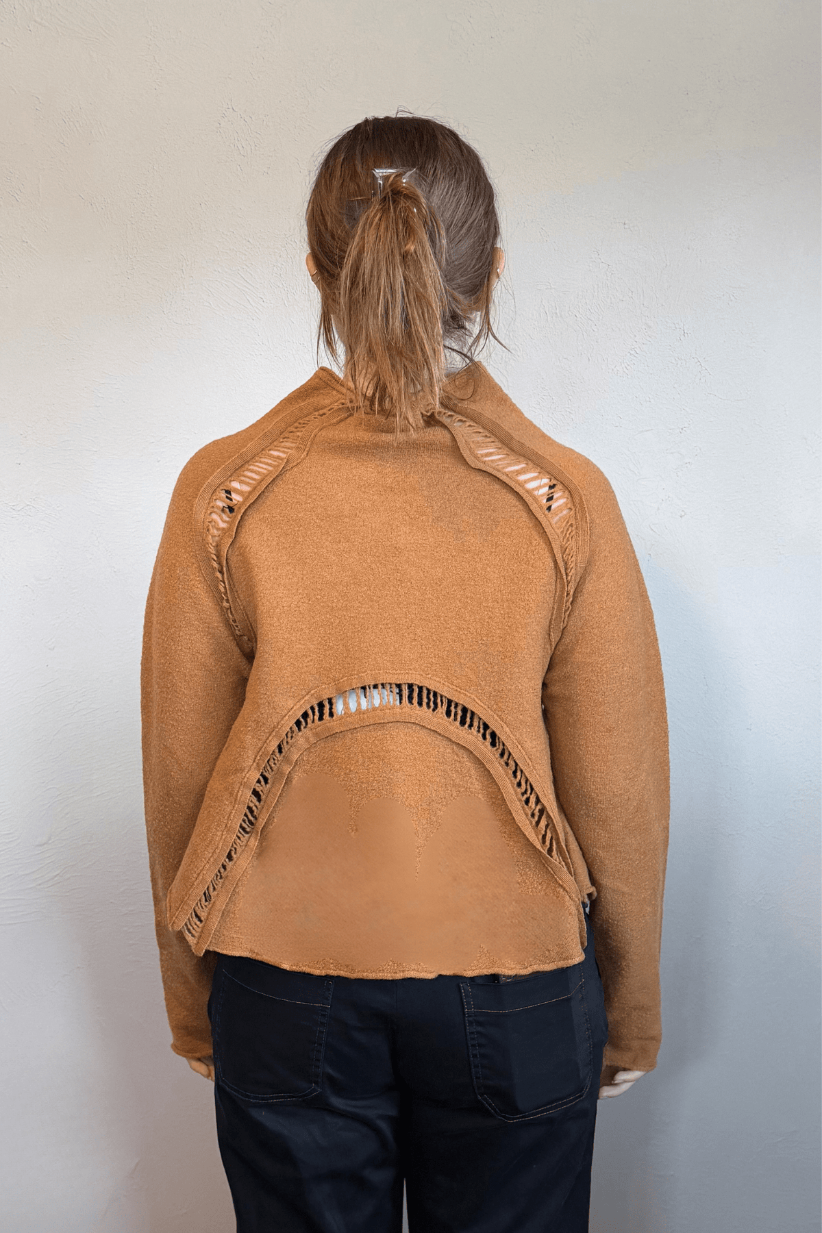 3247105   Cardigan