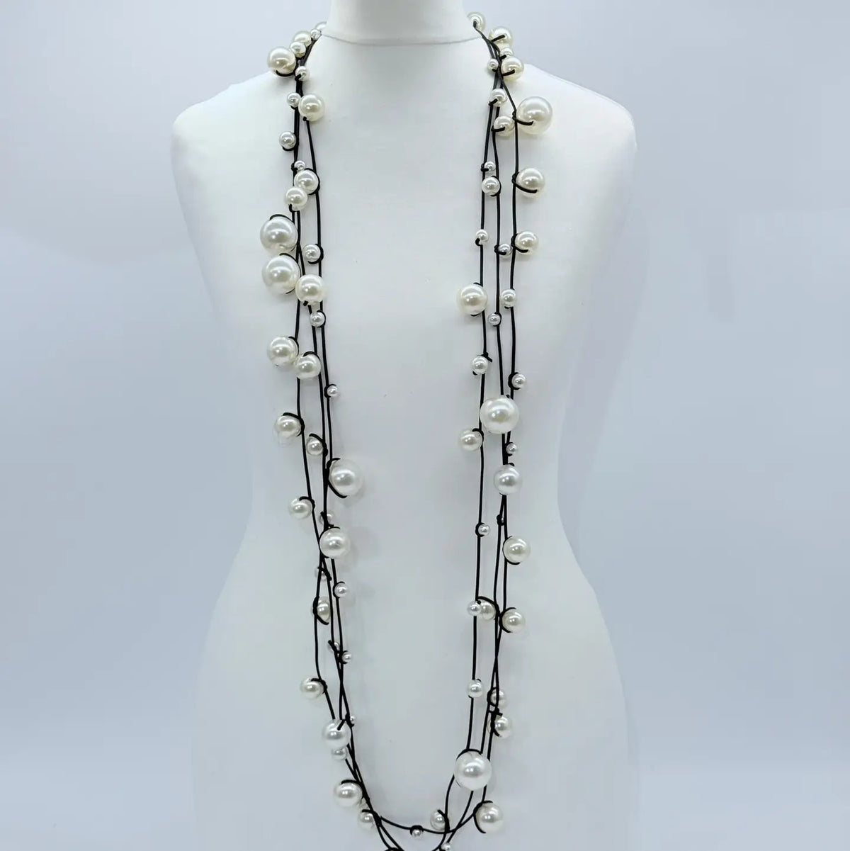 3 Strand Faux Pearls On Rubber