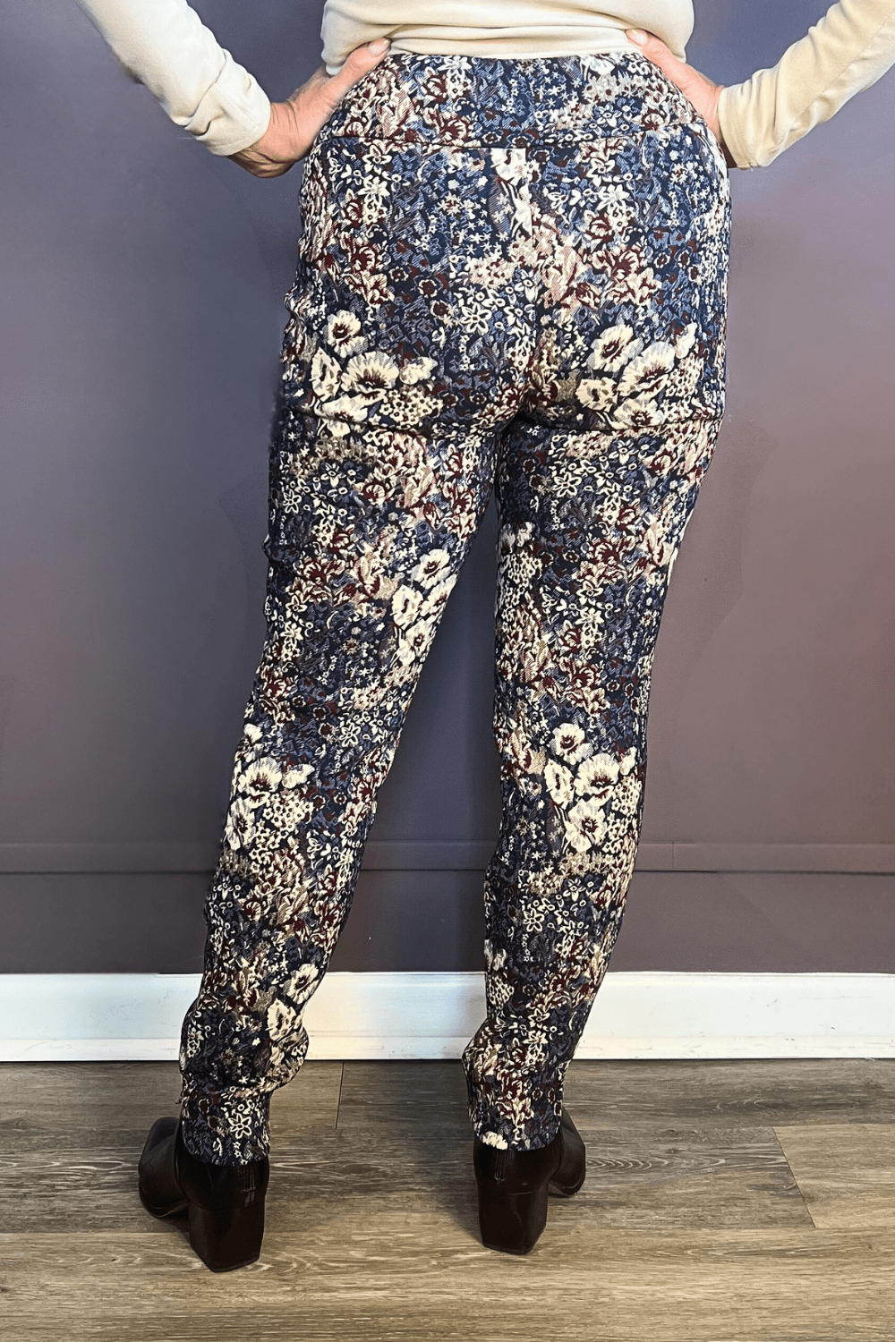 Bouquet Petal Ankle Pant