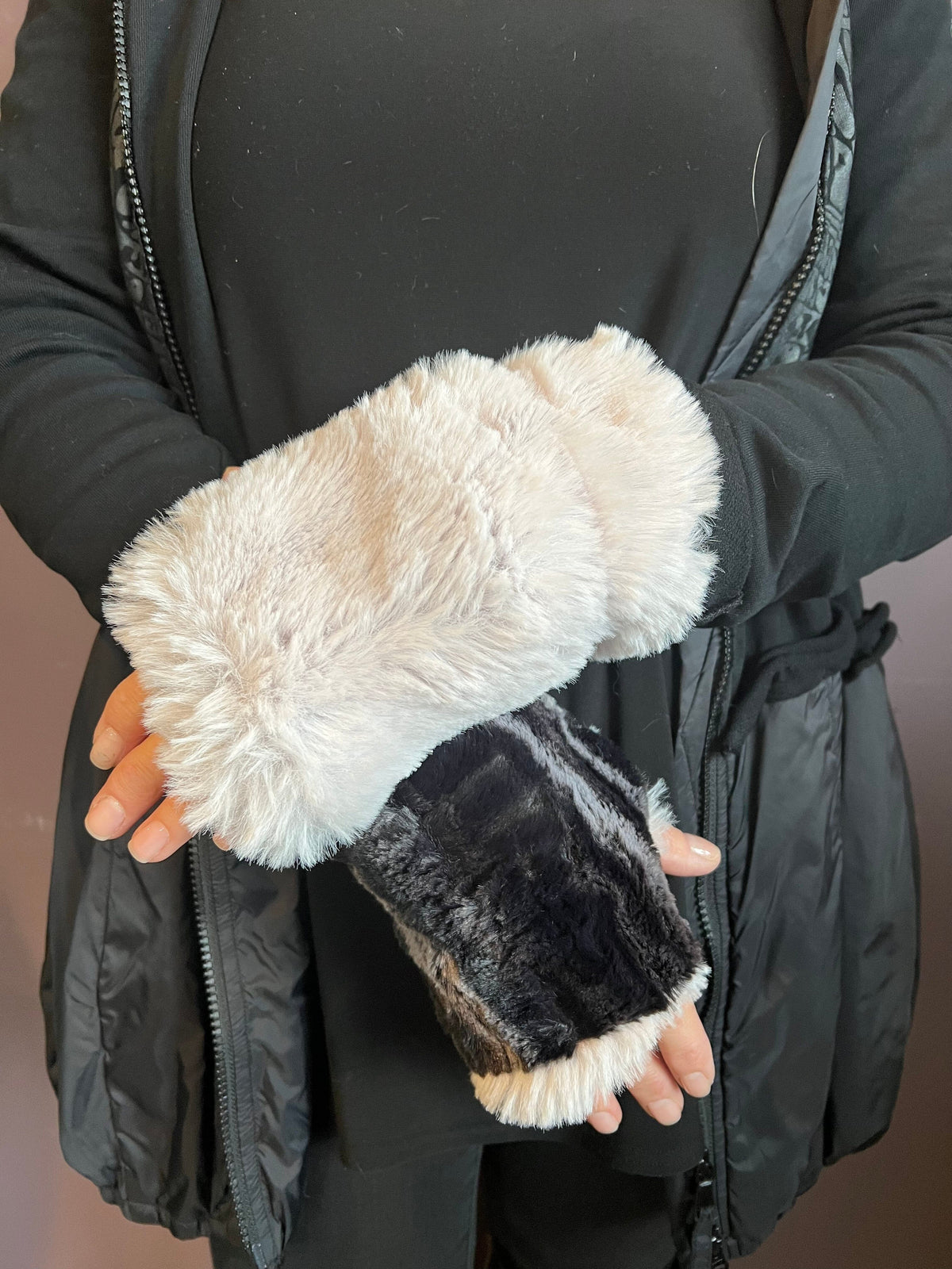 Dust and Black Reversible Fingerless Gloves