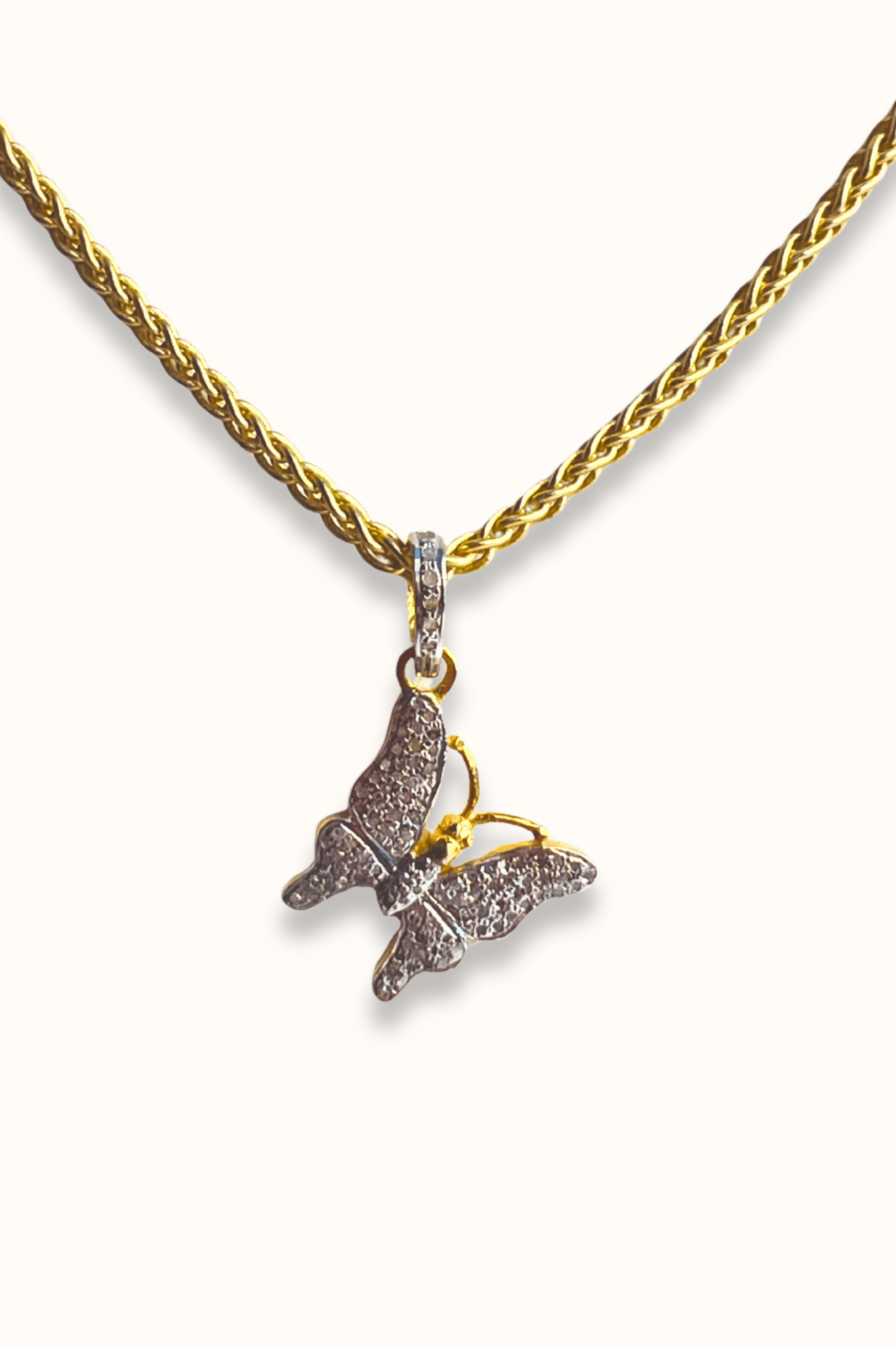 Wheat Chain Pavé Diamond Butterfly Necklace