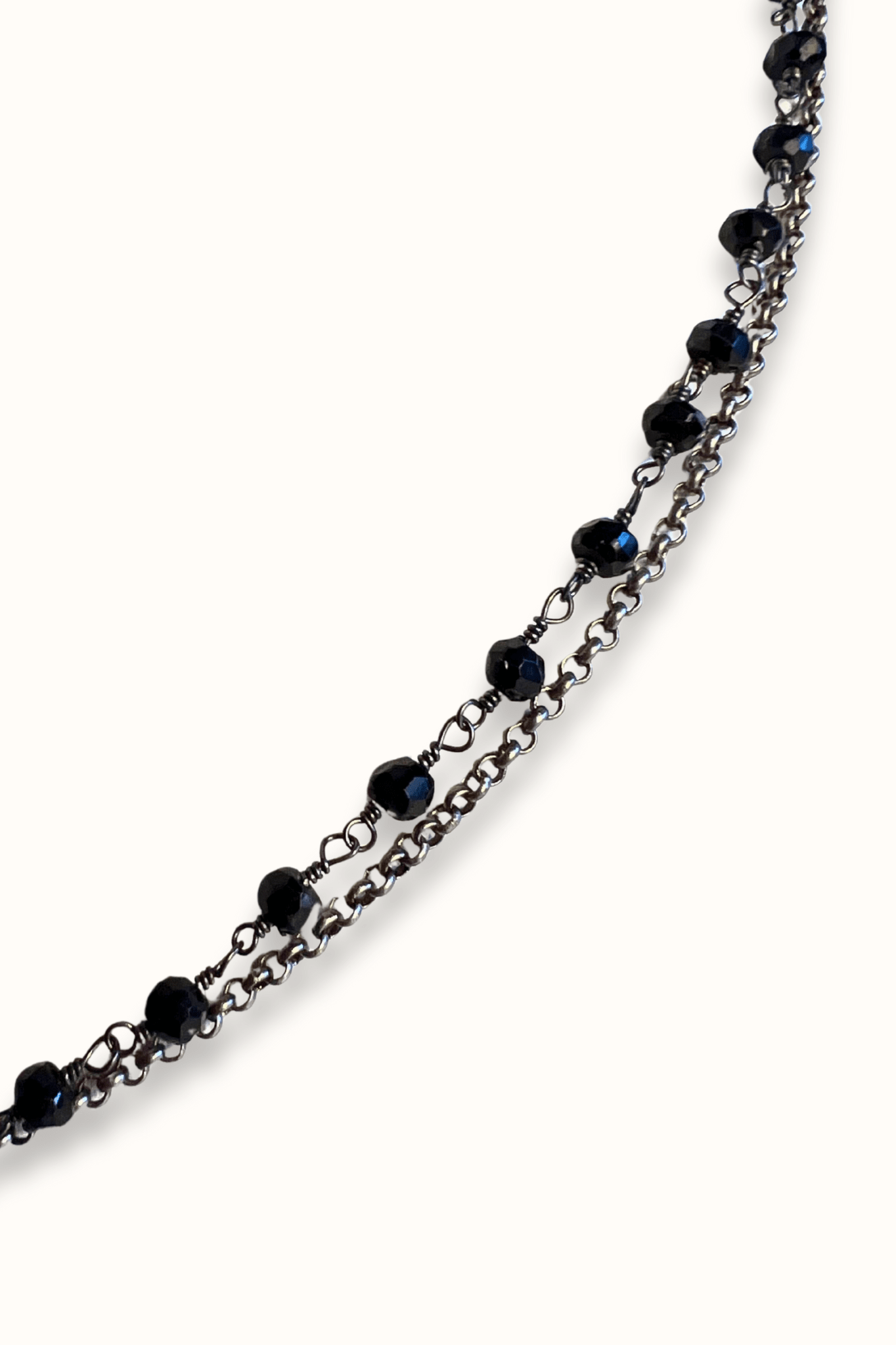 Layered Chain Onyx Flower Necklace