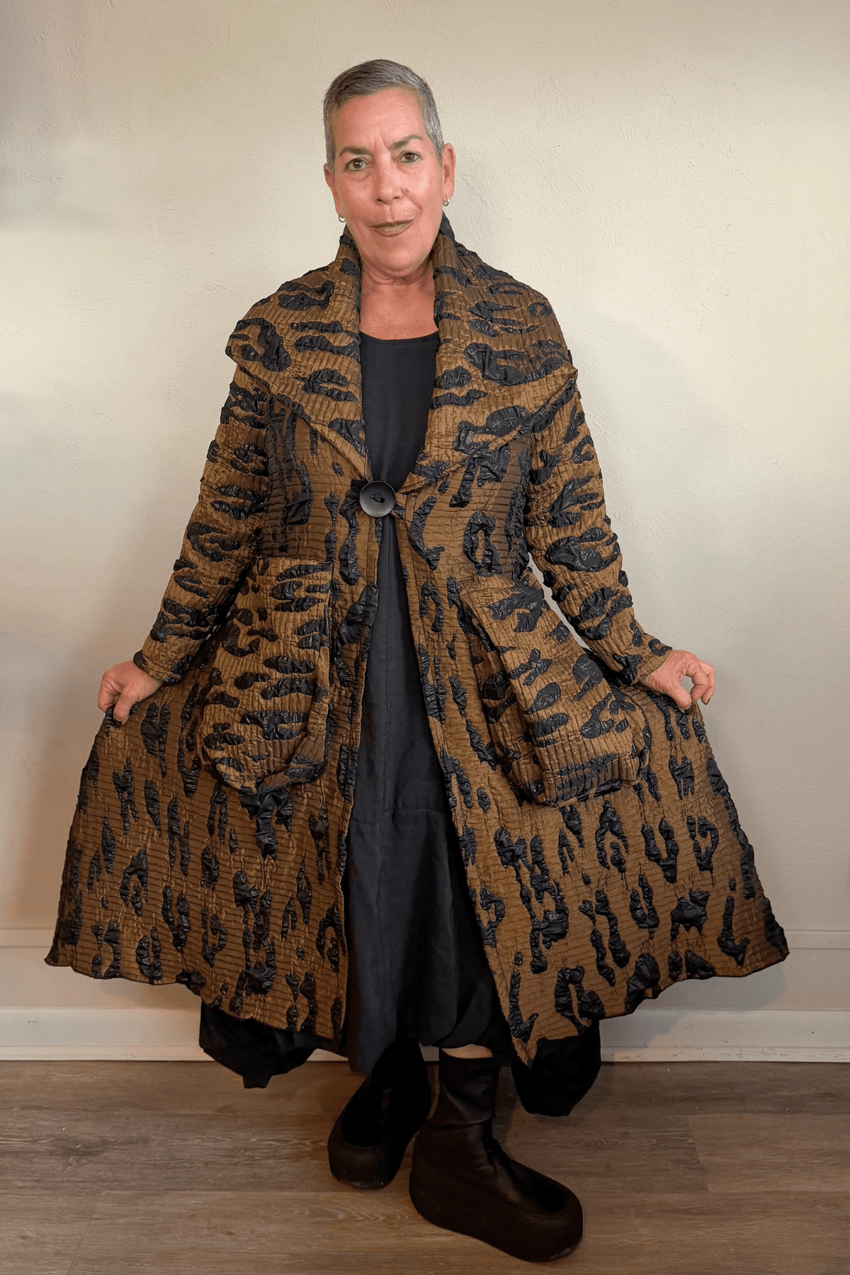 Heydari NOJCE Jacket in bronze and black, front, interior and back views