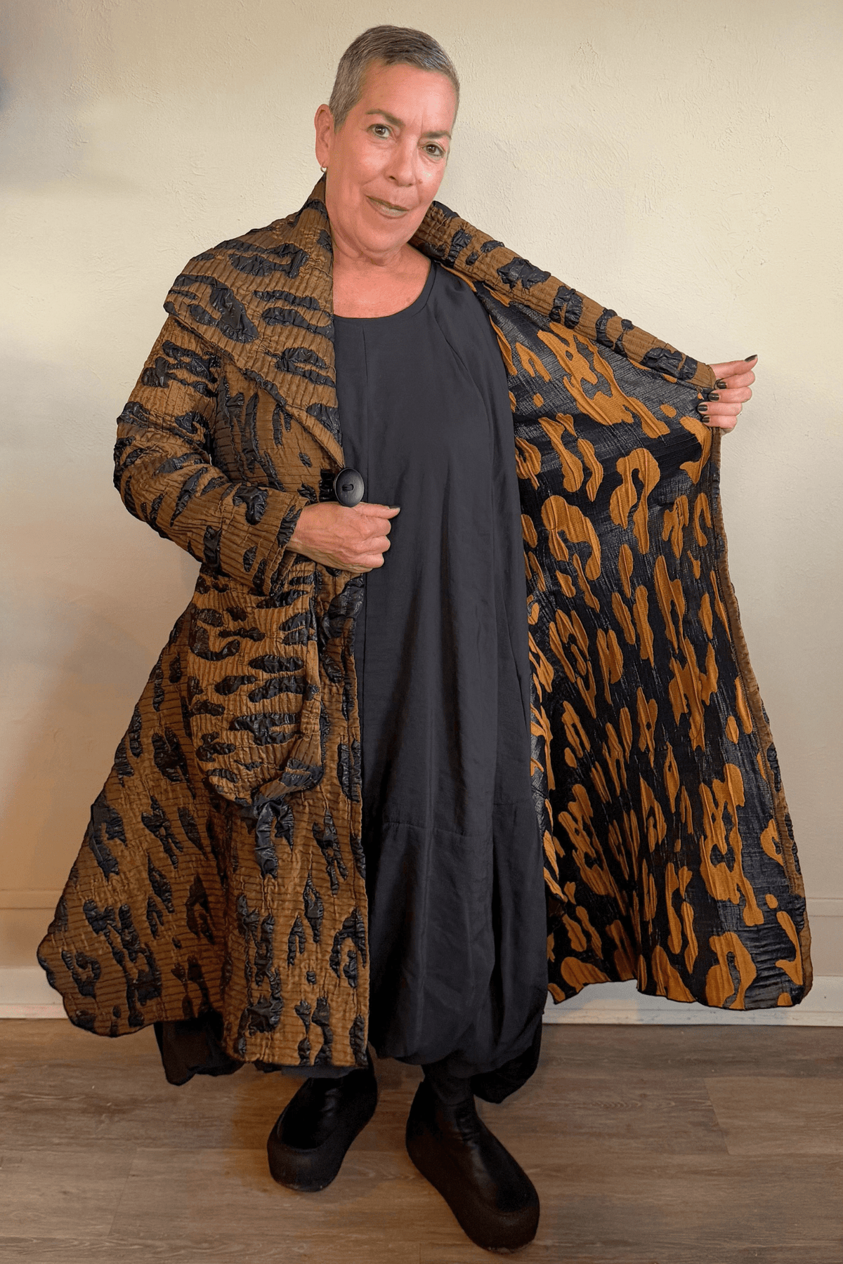 Heydari NOJCE Jacket in bronze and black, front, interior and back views