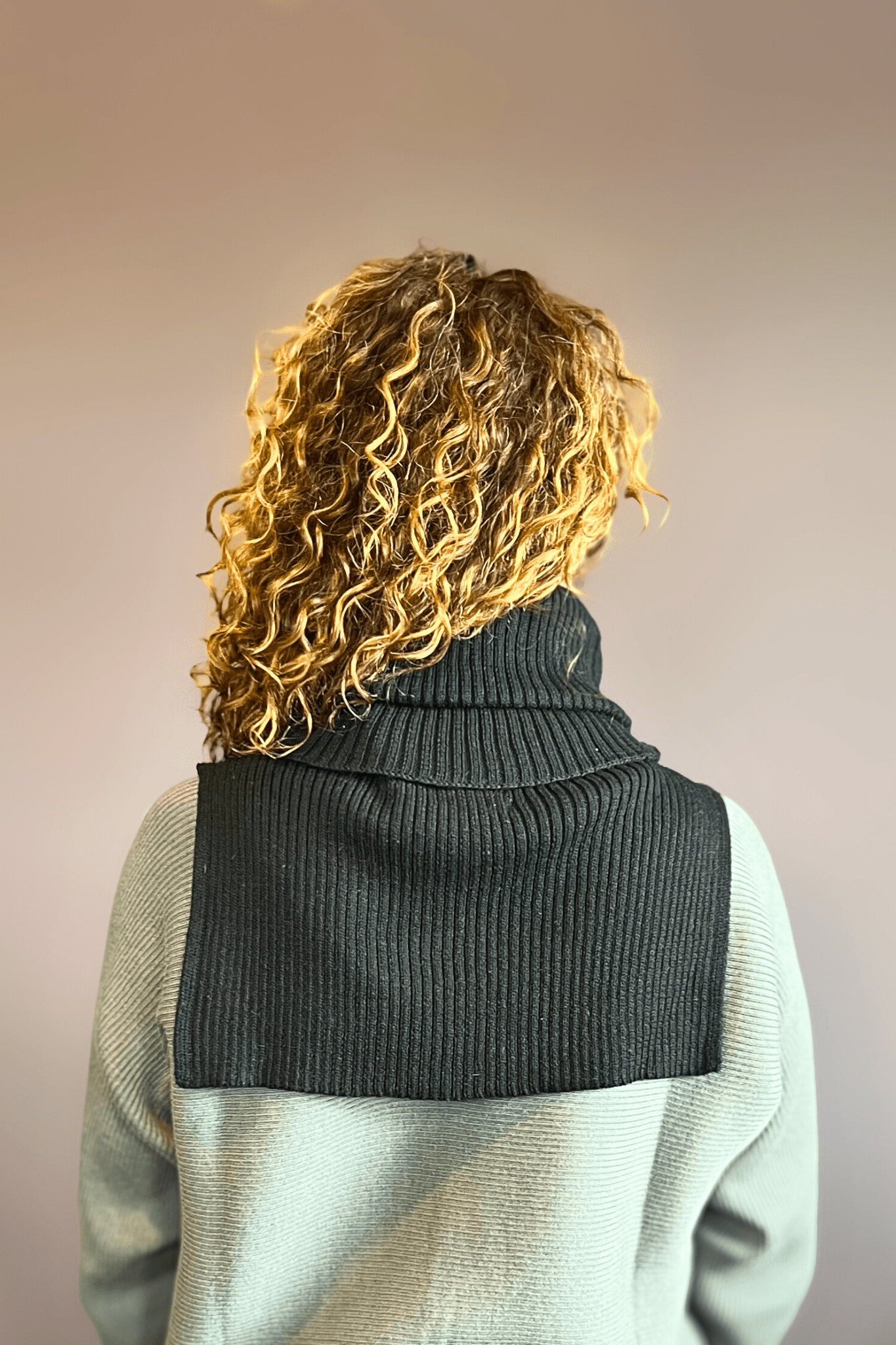 Collar Scarf (Black)