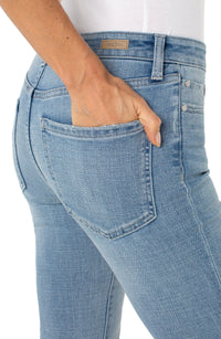 Hannah Flare (Ahmanson)