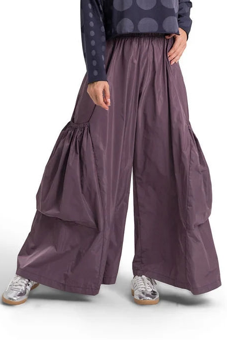 Planet 04N Big Pocket Pant in Turtle and Amethyst, with voluminous wide legs and oversized gathered pouch pockets