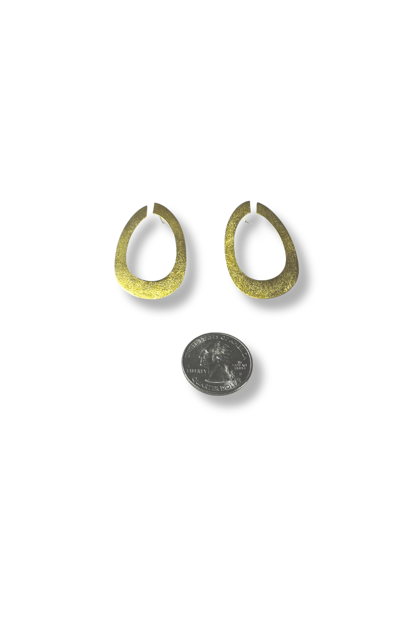 Axelle Gold Open Loop Earrings