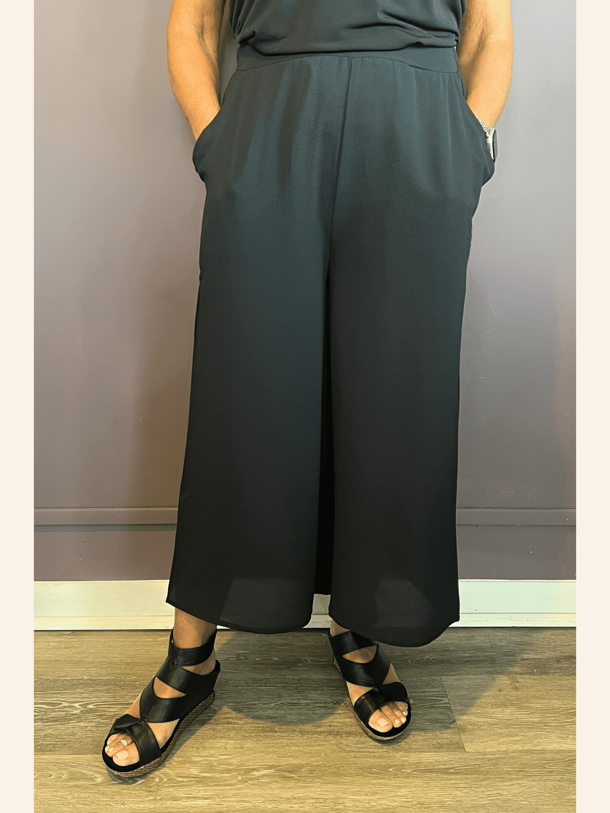 Black Vogue Amma Pant