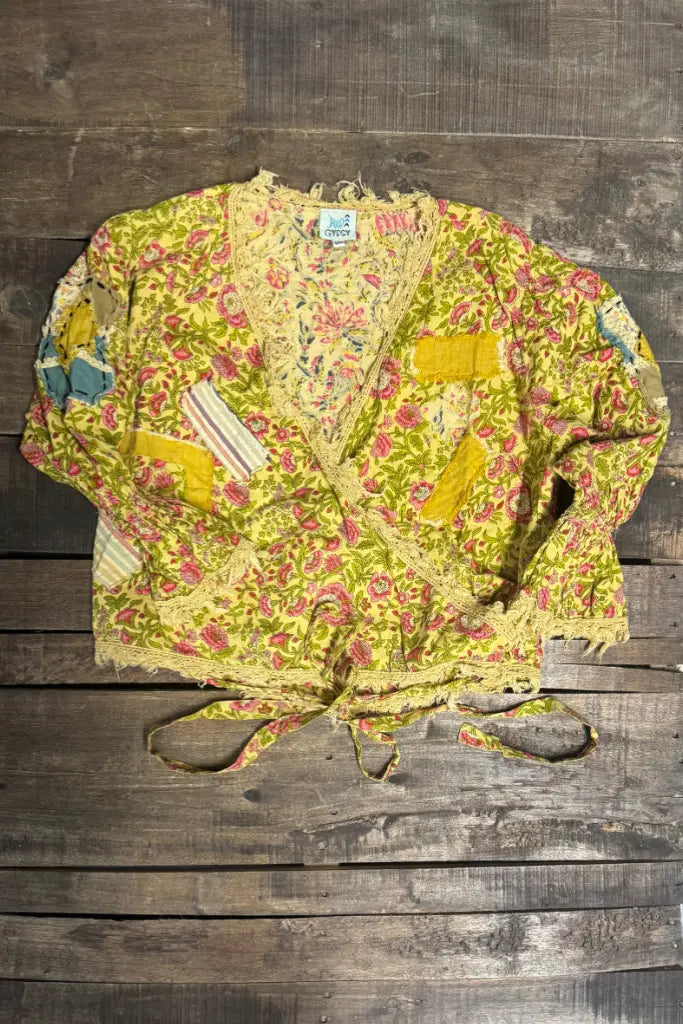 Cheerful Walks Wrap