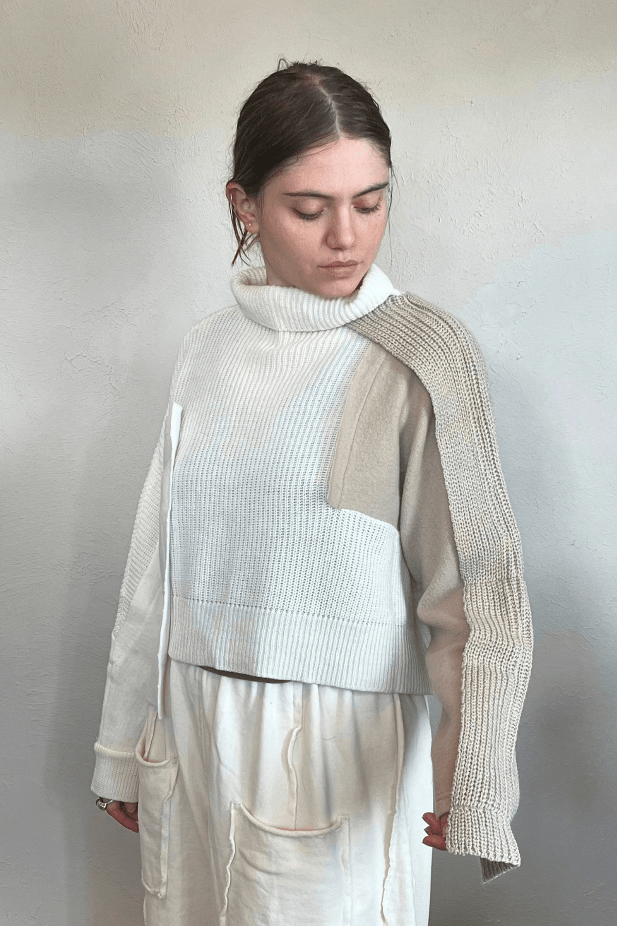 Moyuru Cream Combo Pullover Sweater