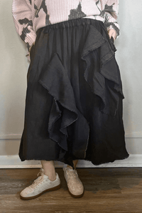 Moyuru Ruffle Denim Skirt