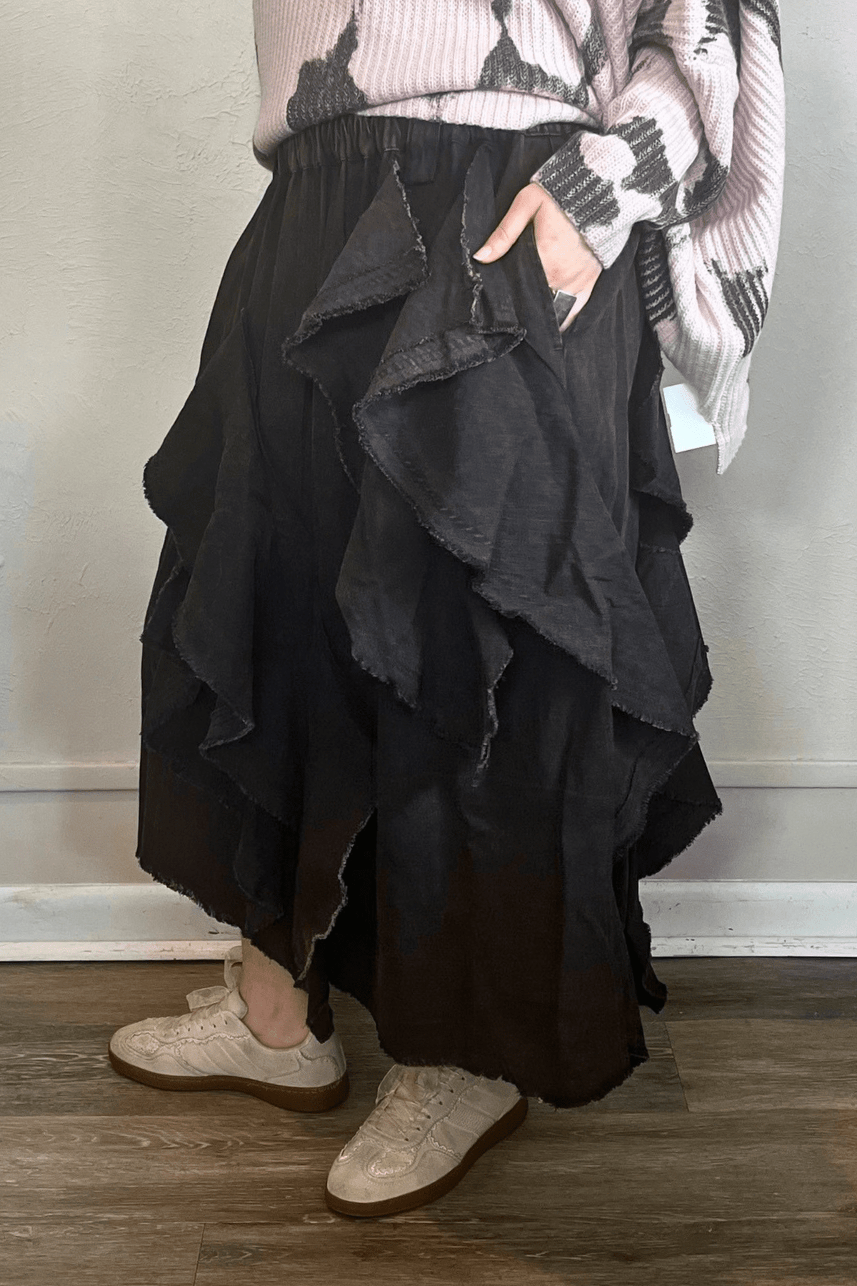 Moyuru Ruffle Denim Skirt
