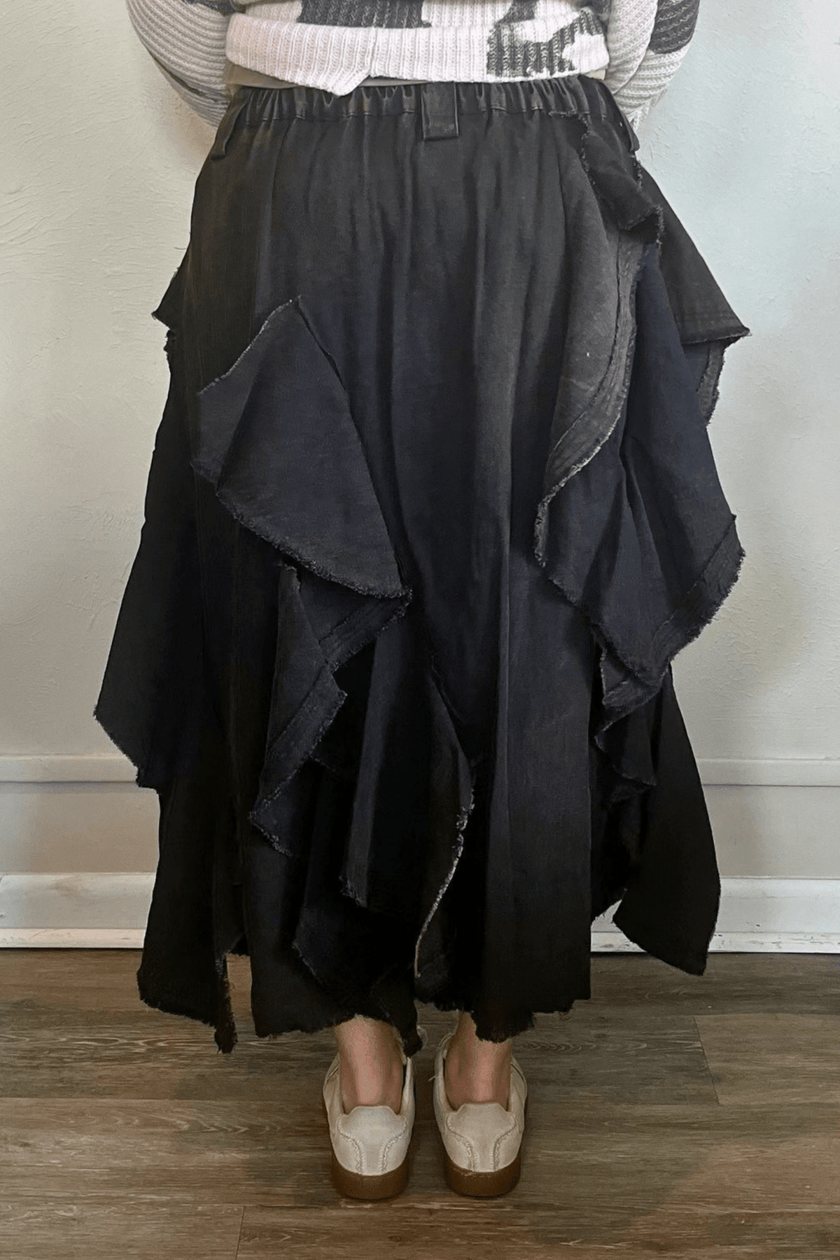 Moyuru Ruffle Denim Skirt