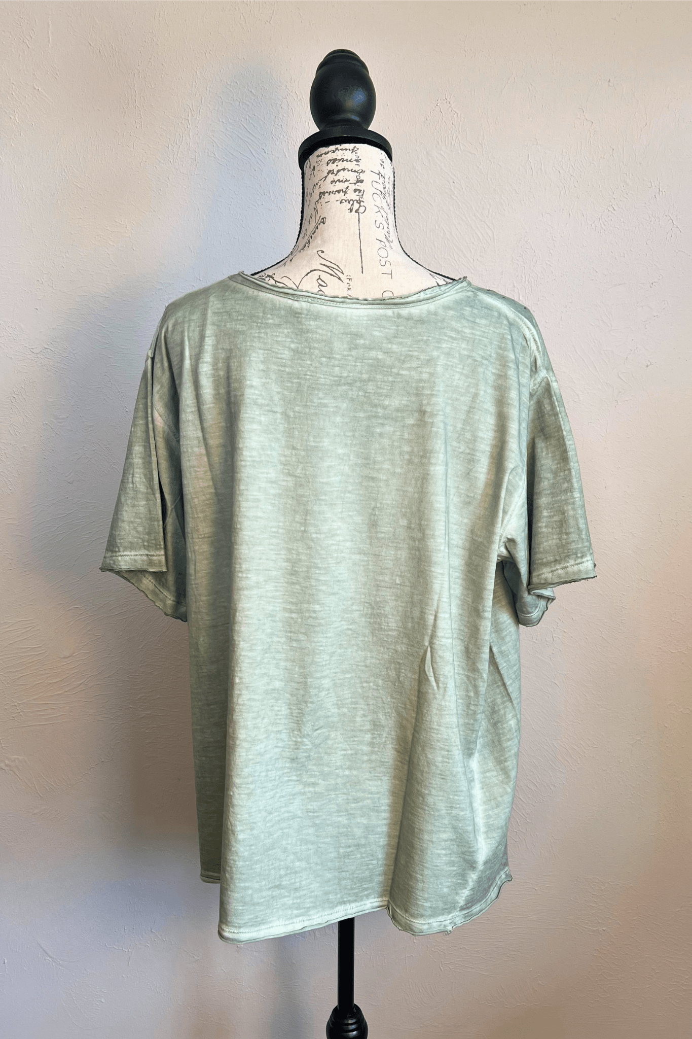 Distressed Solid T