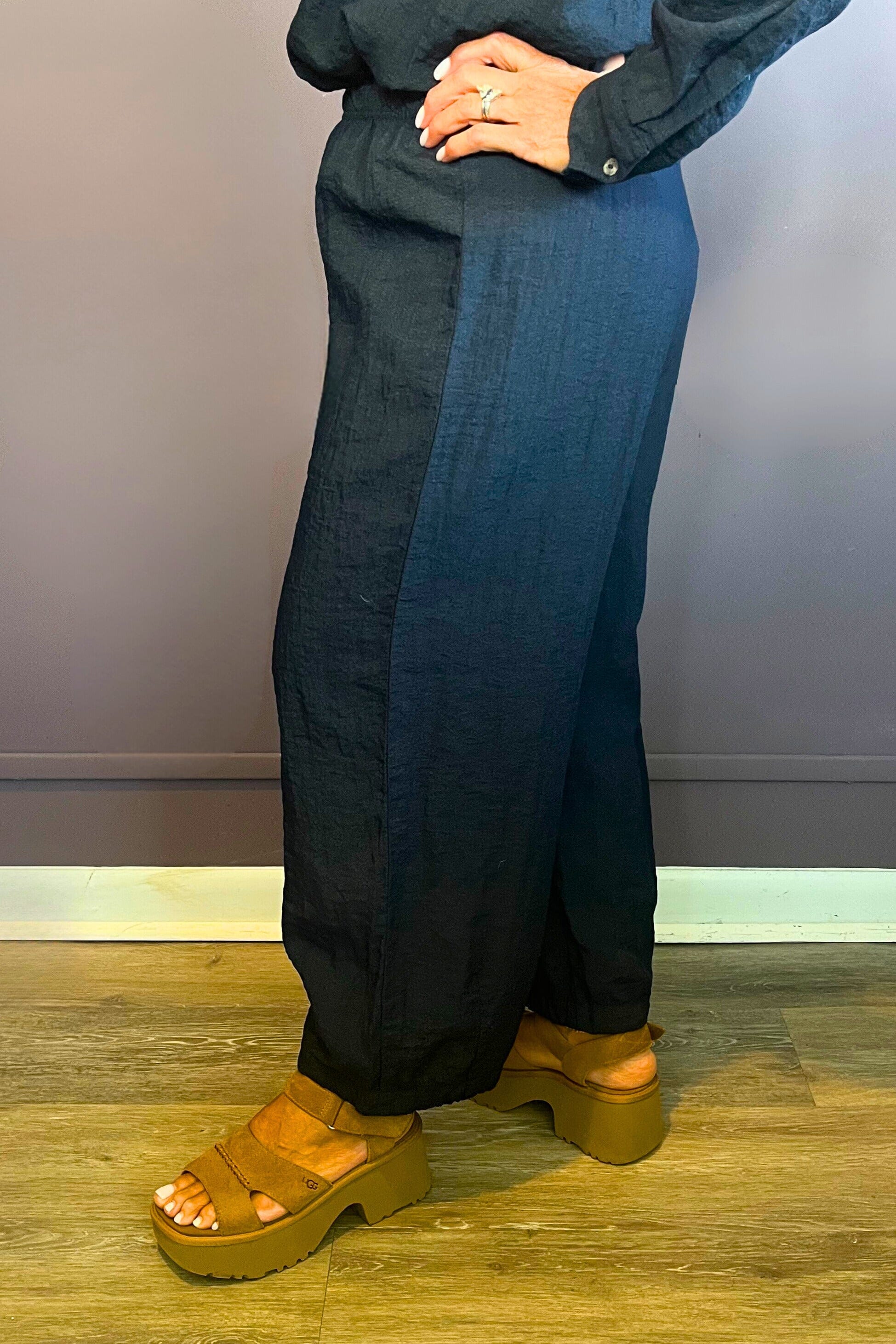 Cropped Pant with Darts