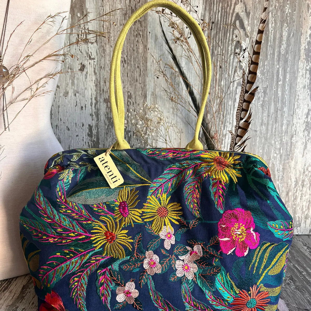 Flora Pioneer Snap Frame Bag