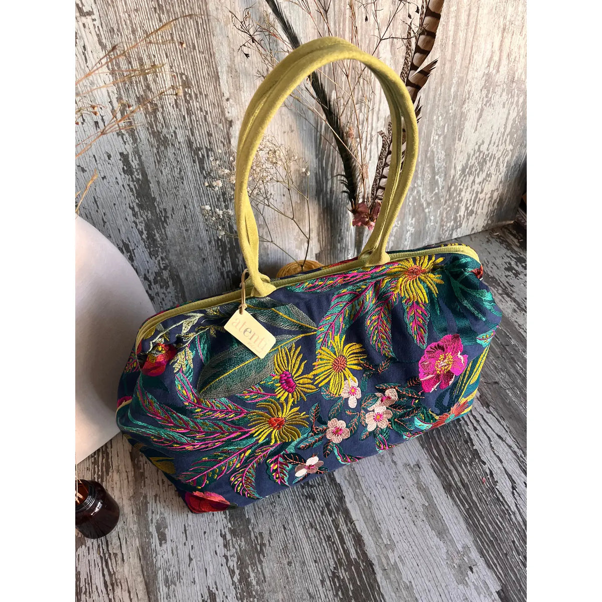 Flora Pioneer Snap Frame Bag