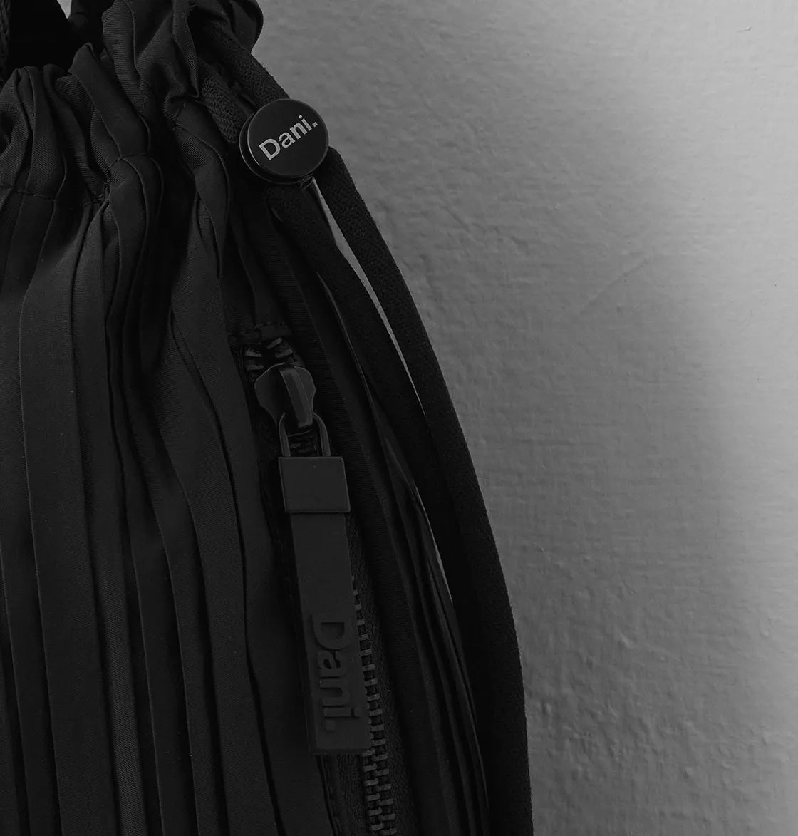 Frankie Small Bucket Bag