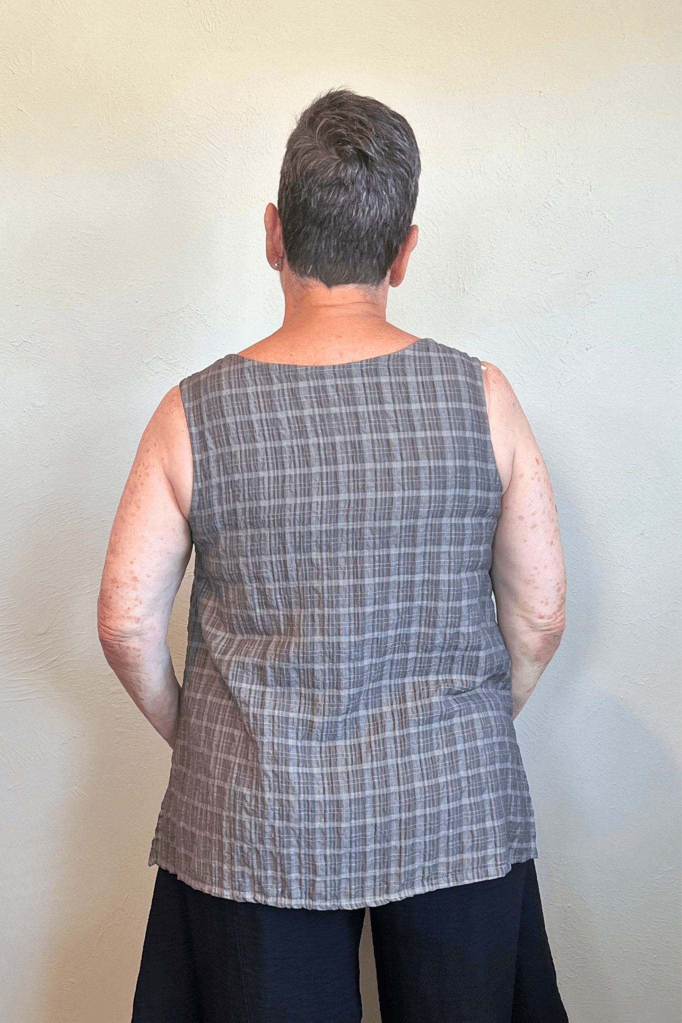 Gail's Textured Tank Top - Eiffel Tower