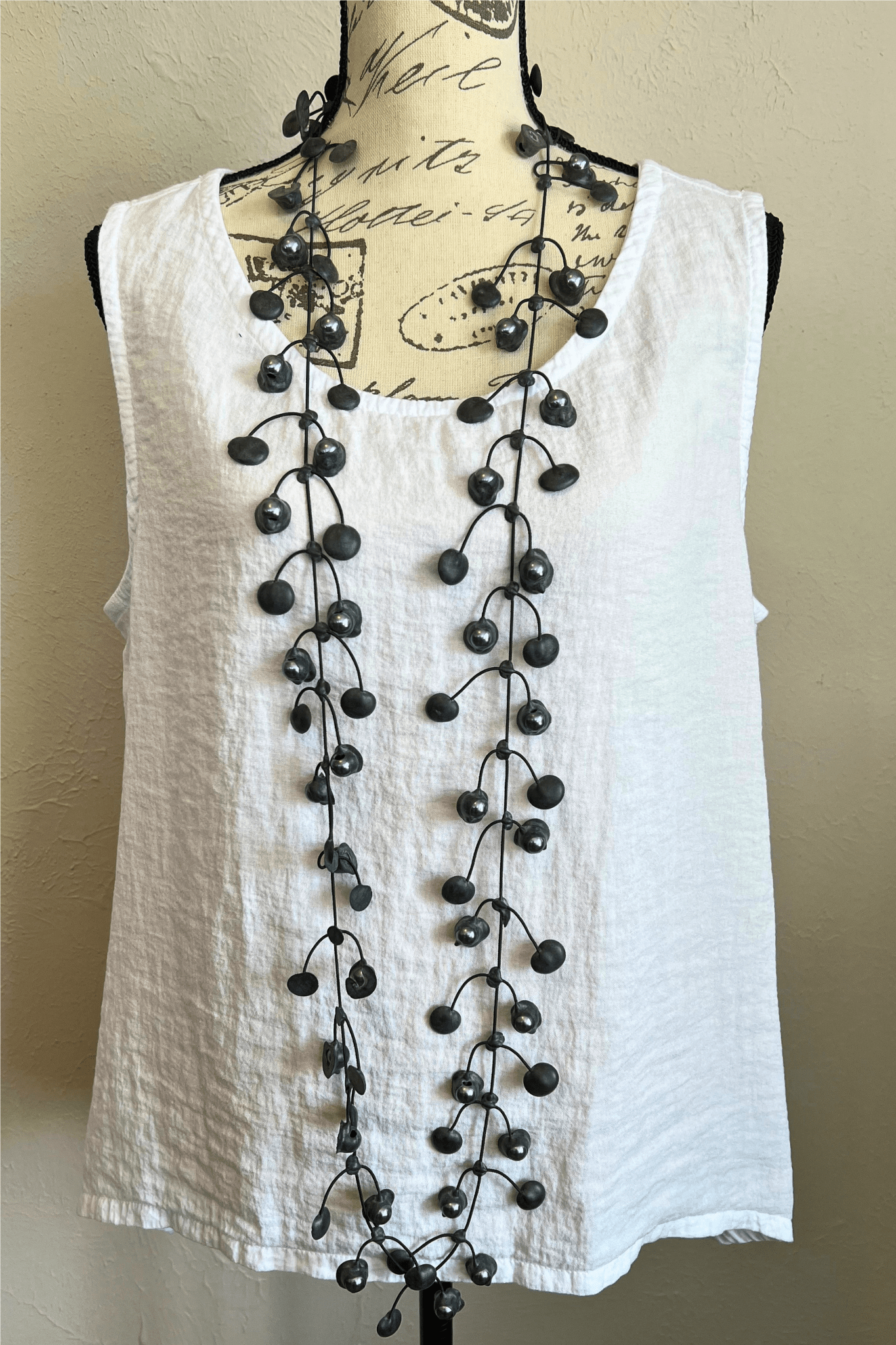 Grey Pearl Rubber Necklace