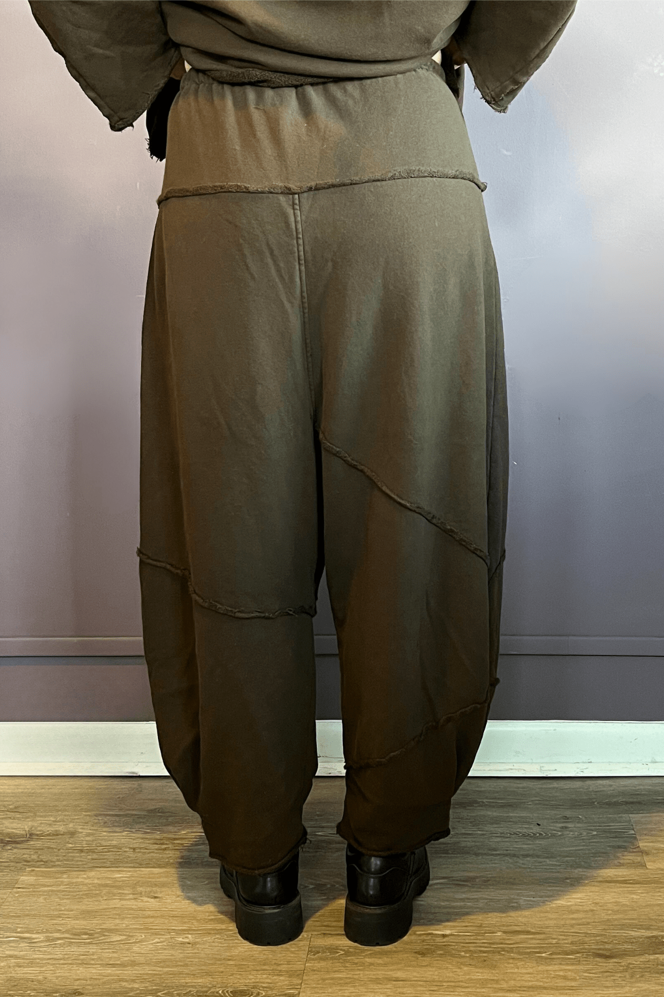 Cocoa Harem Two-Pocket Pant