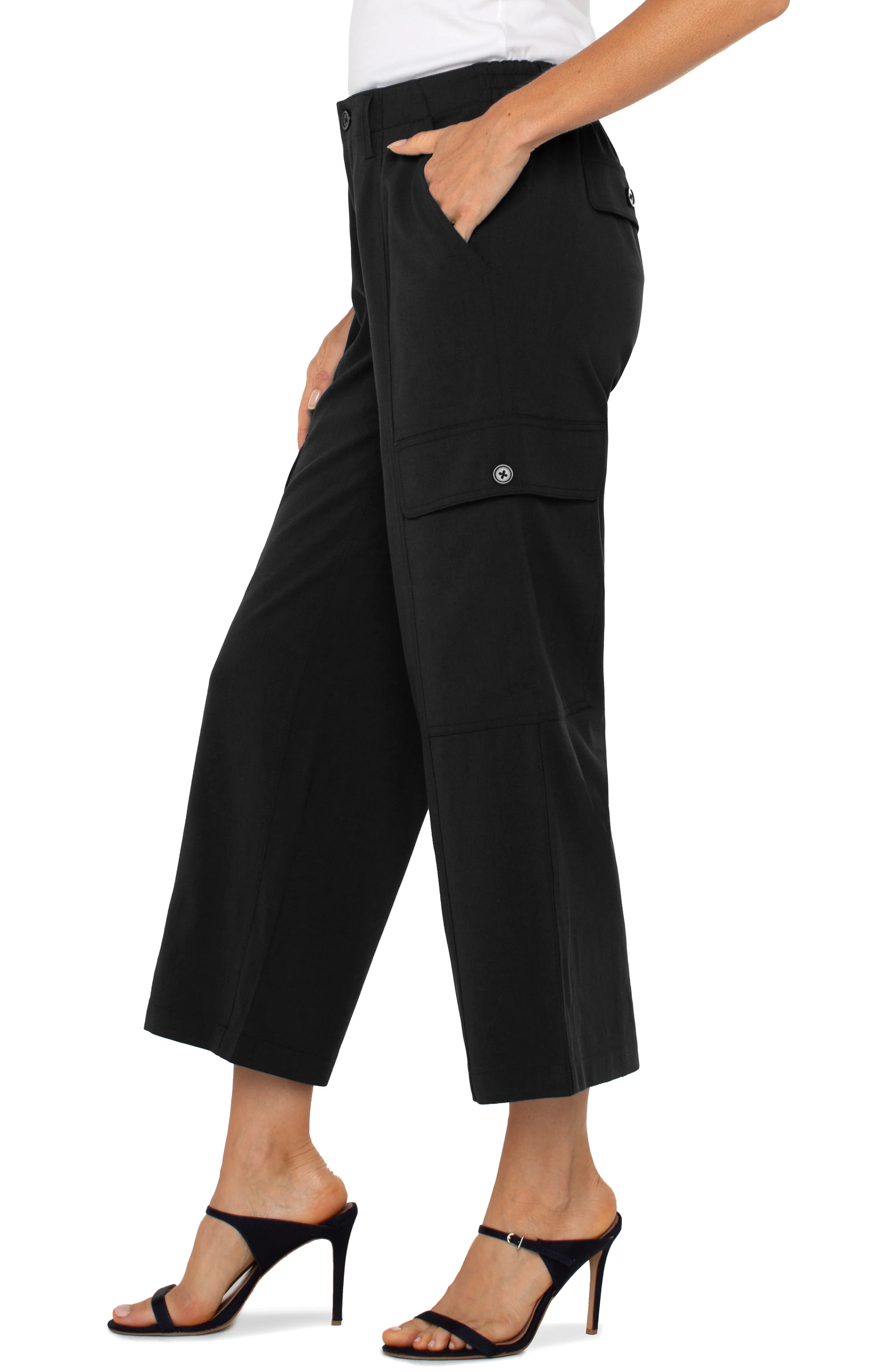 Hi-Rise Cargo Crop (Black)