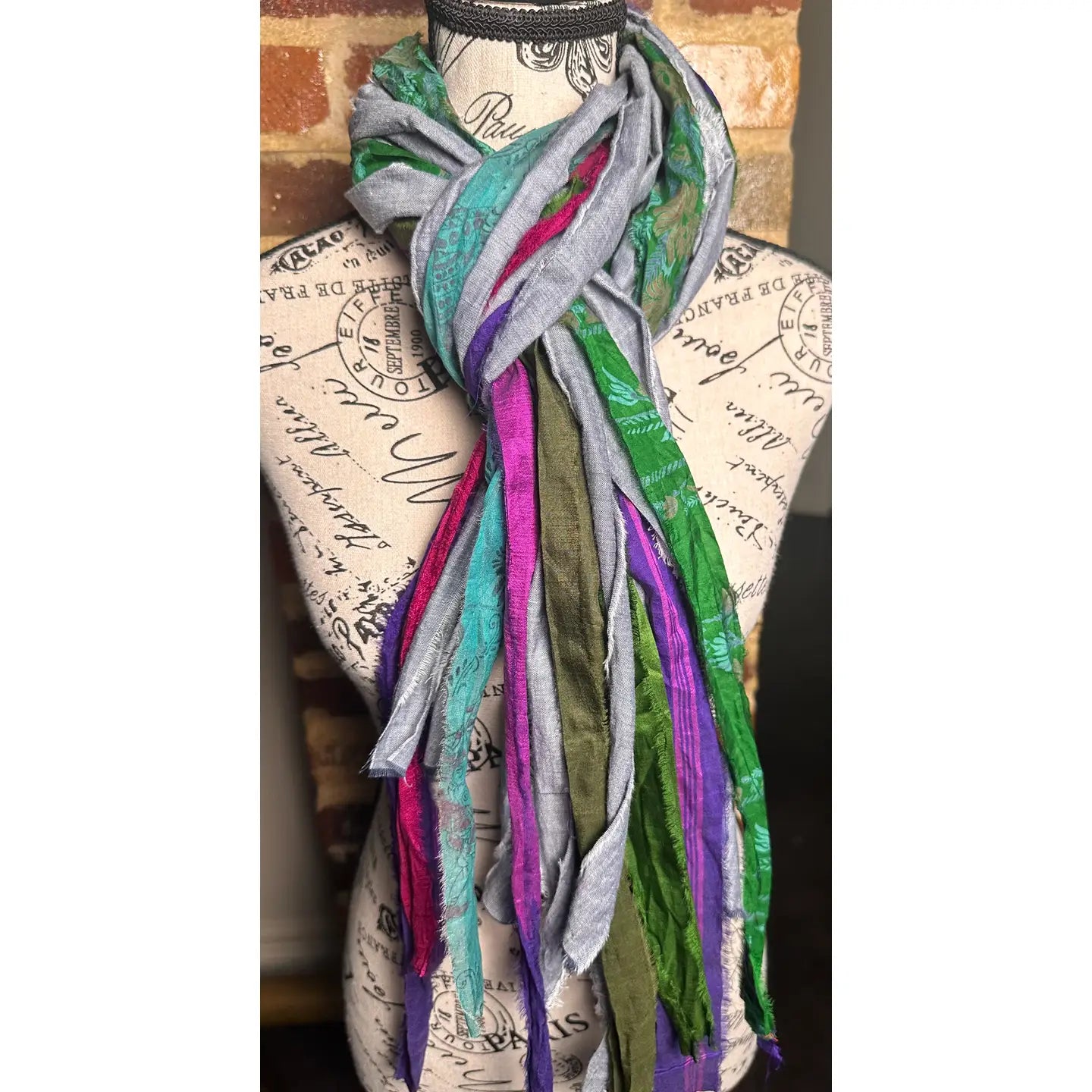 Fringe Scarf - La Fête