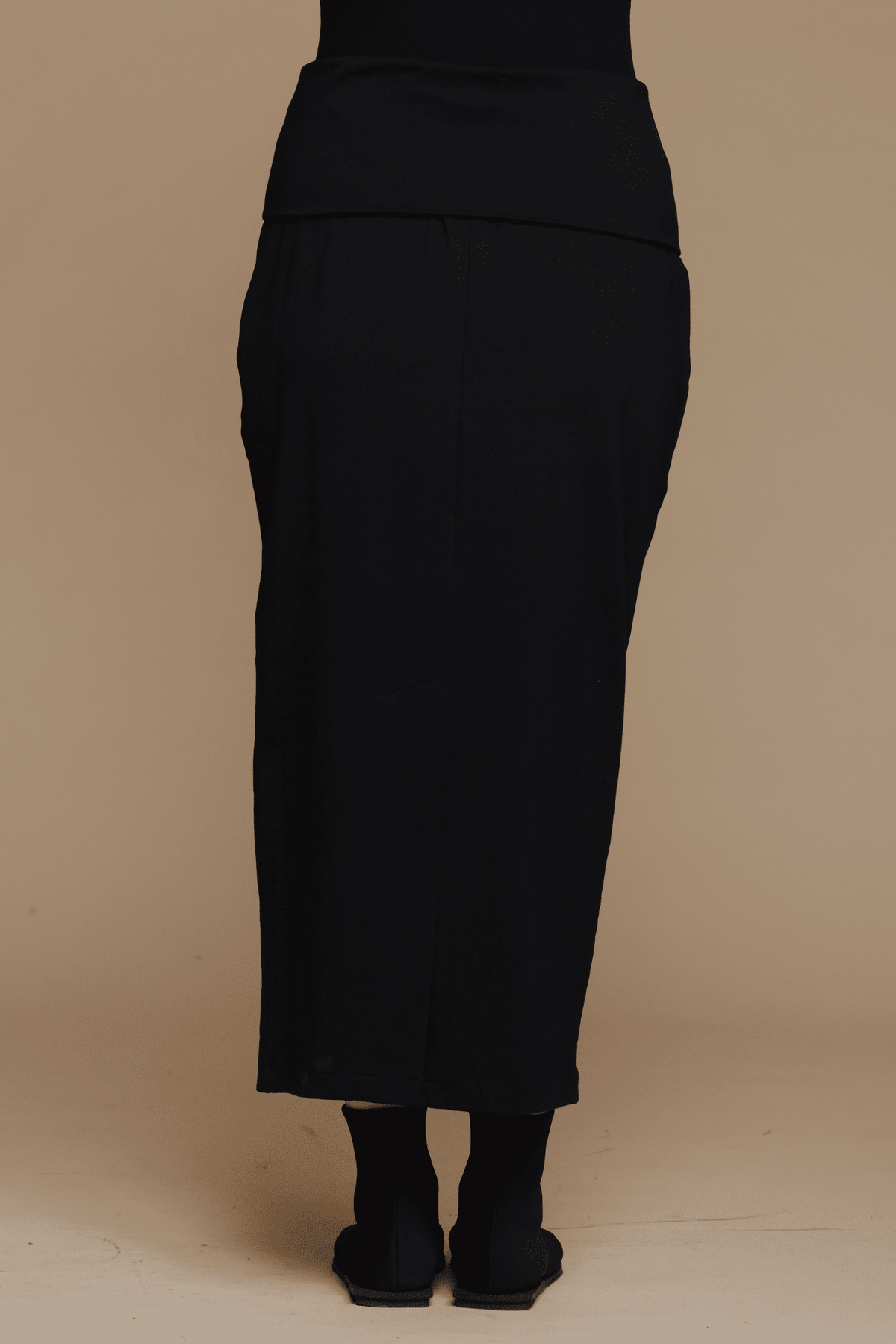 J875   Loop Skirt