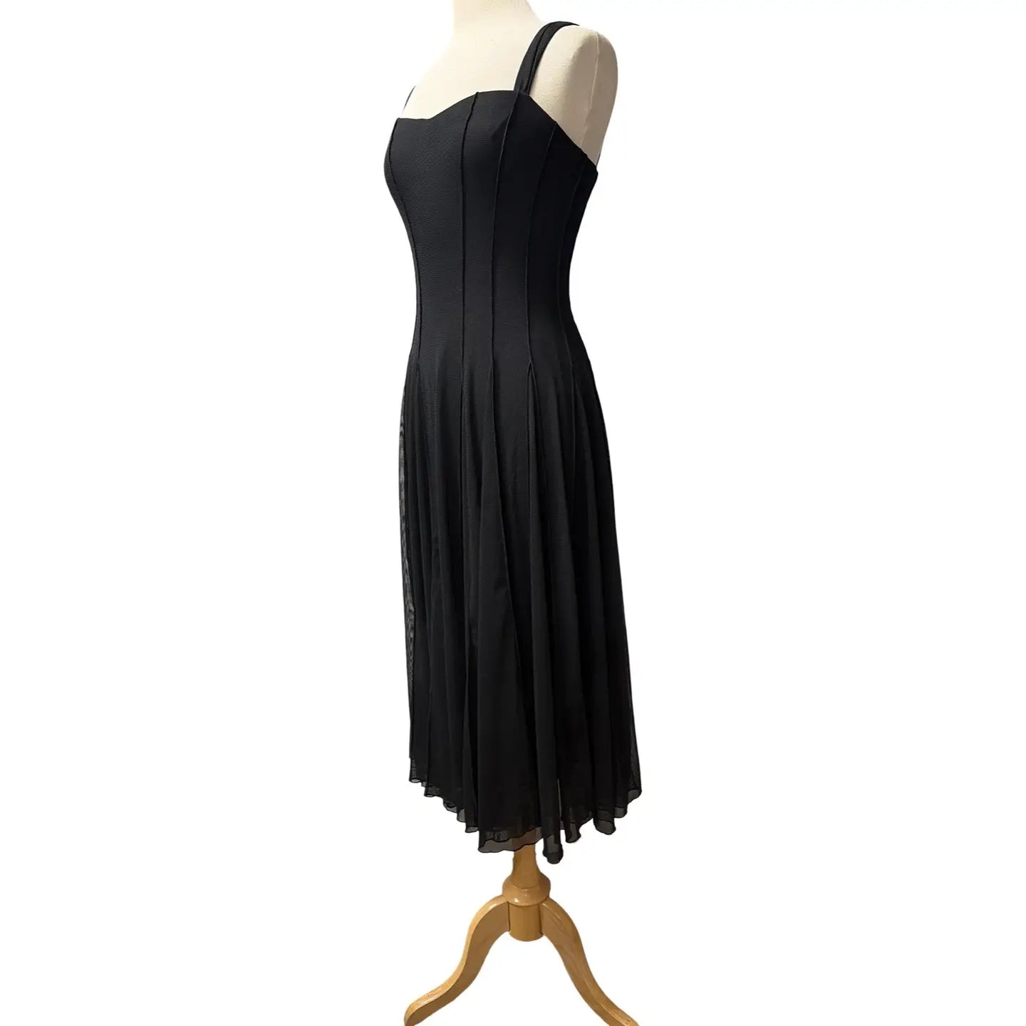 Maxima Sleeveless Tea Dress