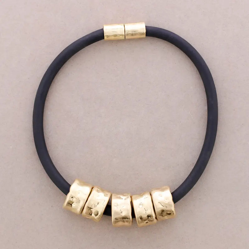 Metal Rings Rubber Choker