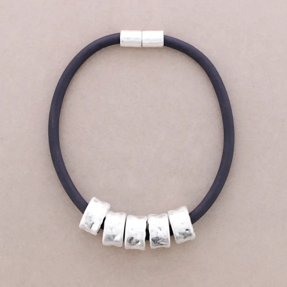 Metal Rings Rubber Choker
