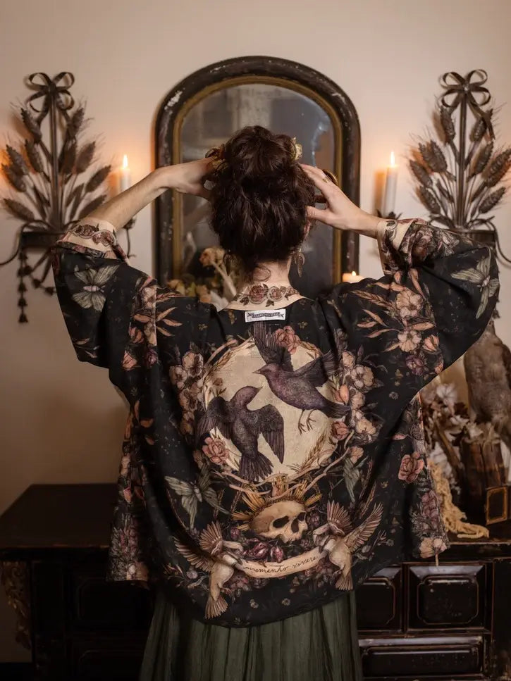 Momento Cropped Kimono