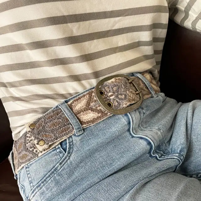 Monochromatc Embrdrd Wool Belt