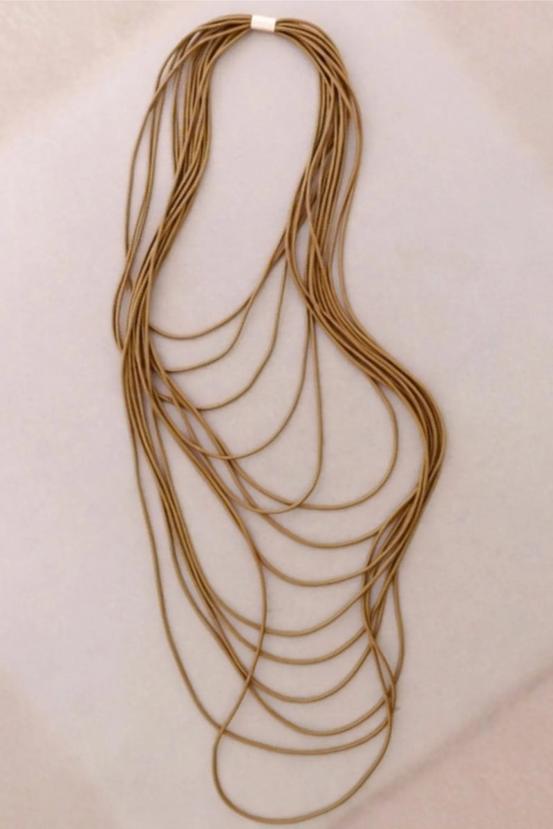 Multi-Turn Rubber Necklace
