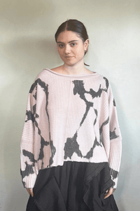 Moyuru Pink Print Pullover Sweater