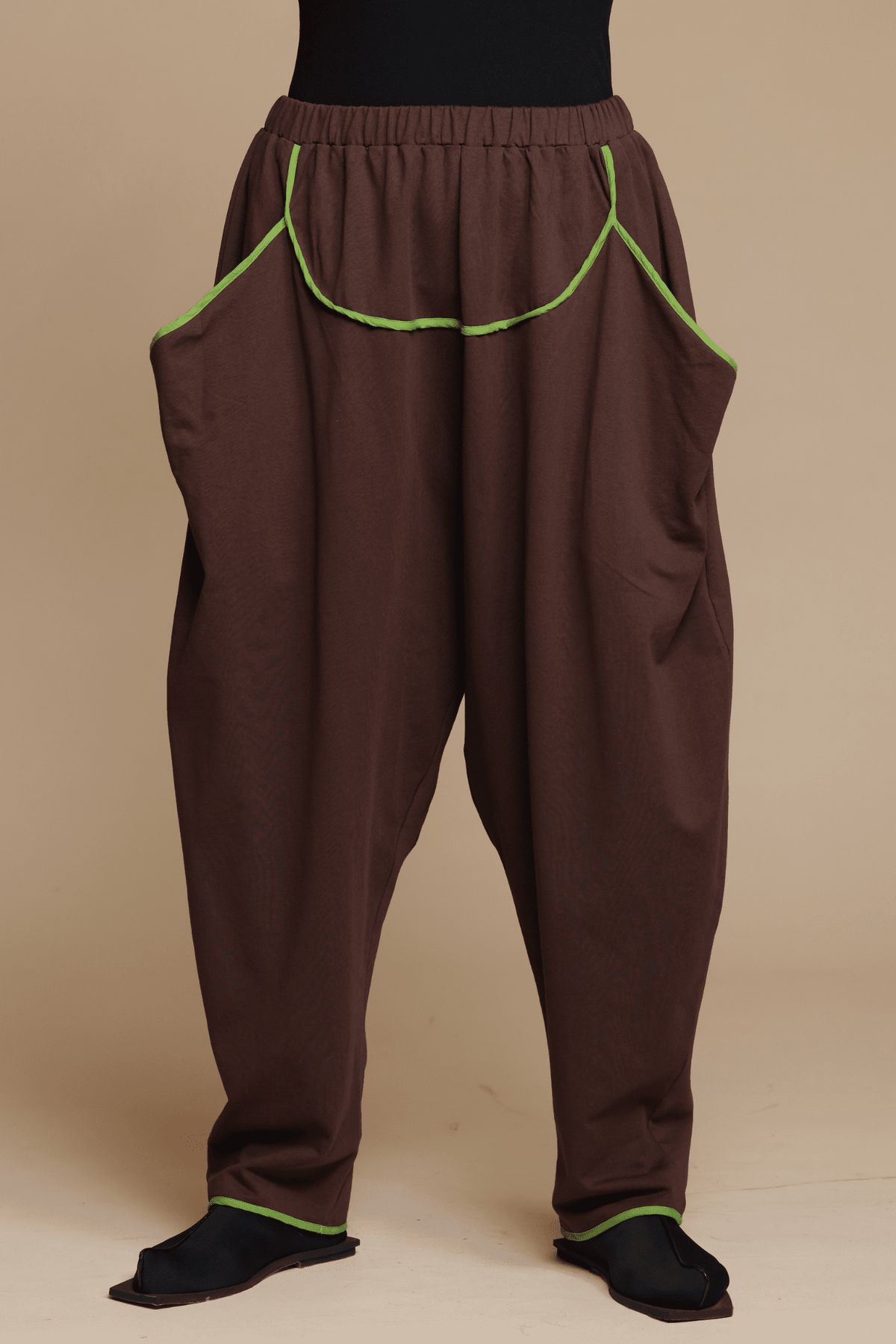 J11   Ria Pant
