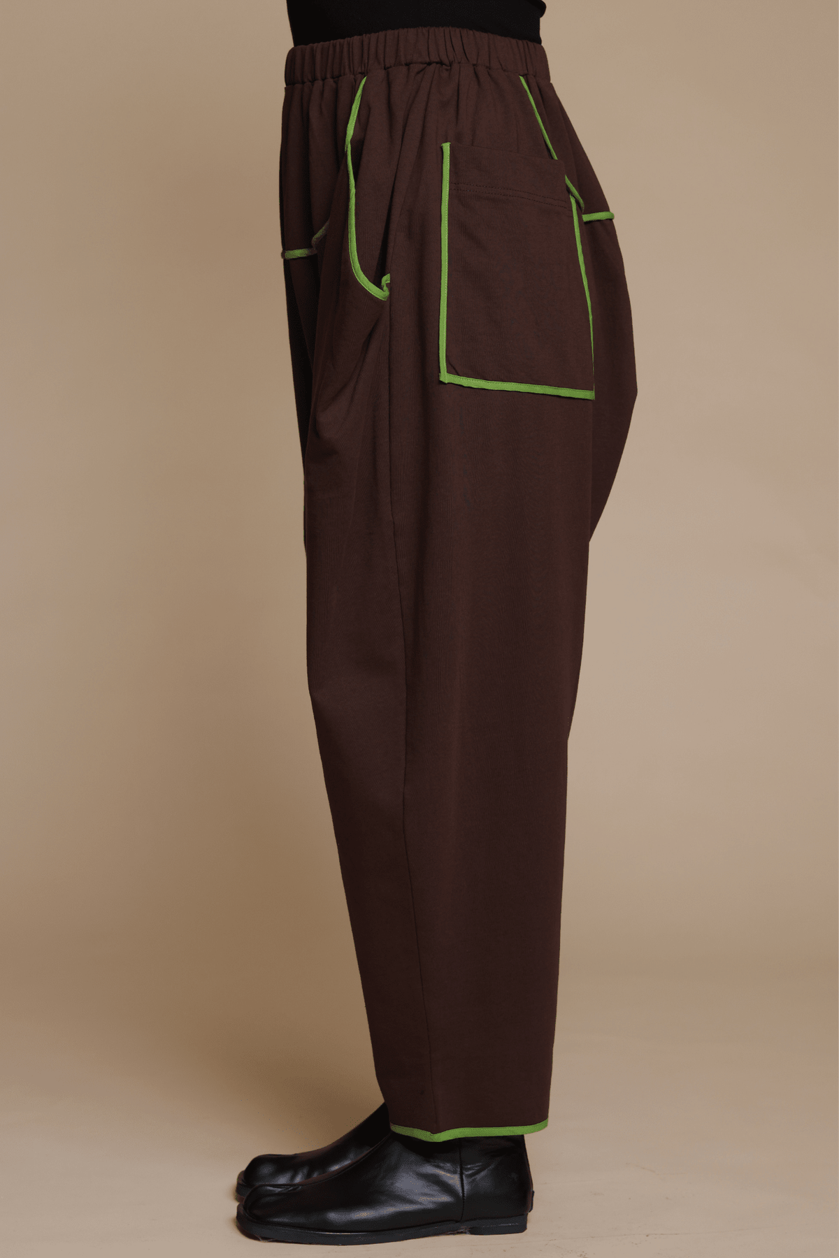 J11   Ria Pant