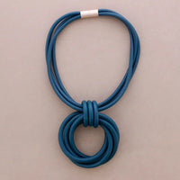 Pendant Choker W/Rubber Rings