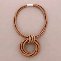 Pendant Choker W/Rubber Rings