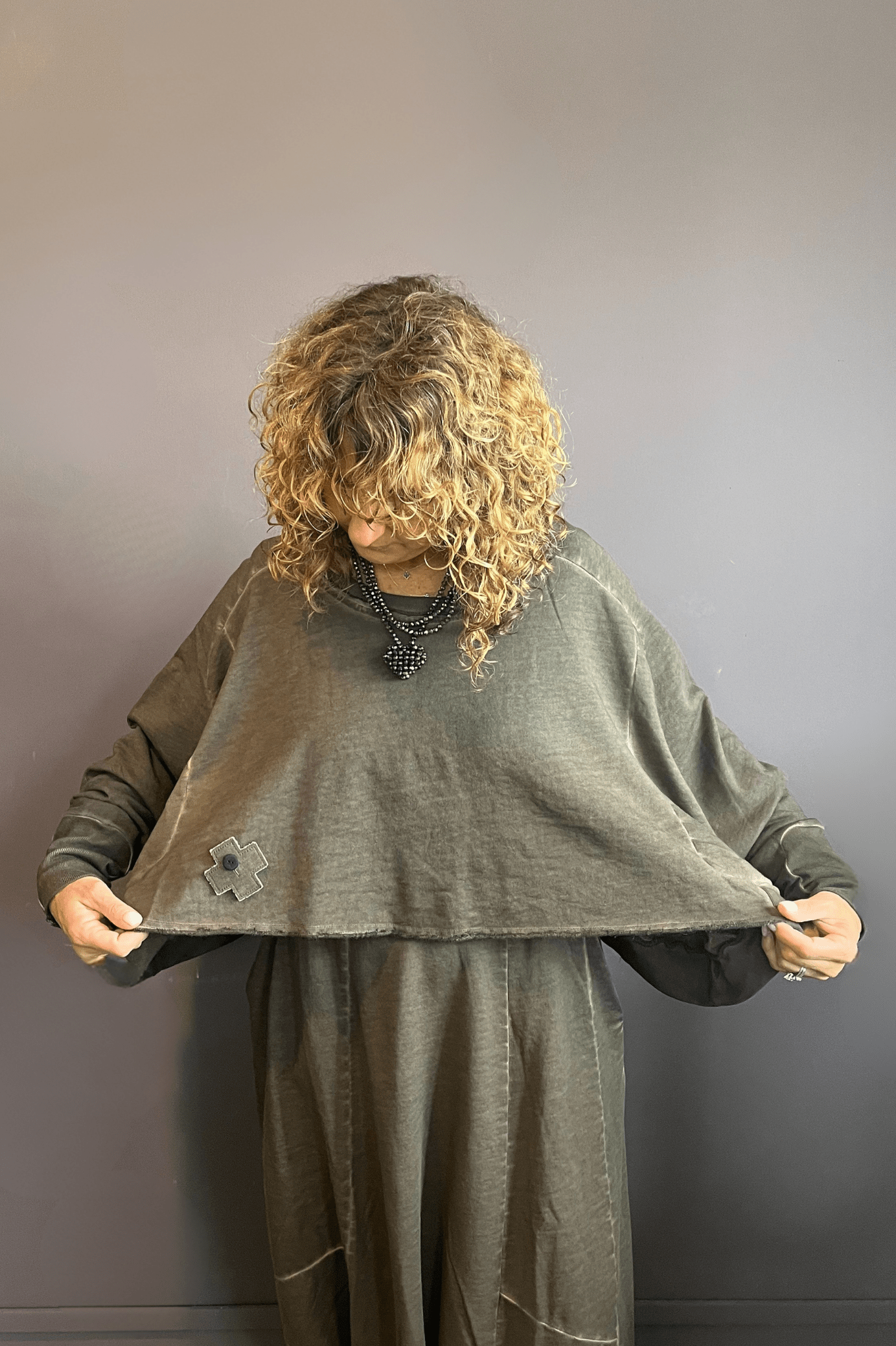 The Wide ShortShort Sweatshirt (Chocolate)