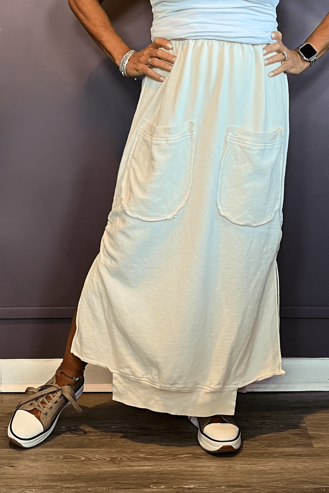 Cream Two Pocket Skirt