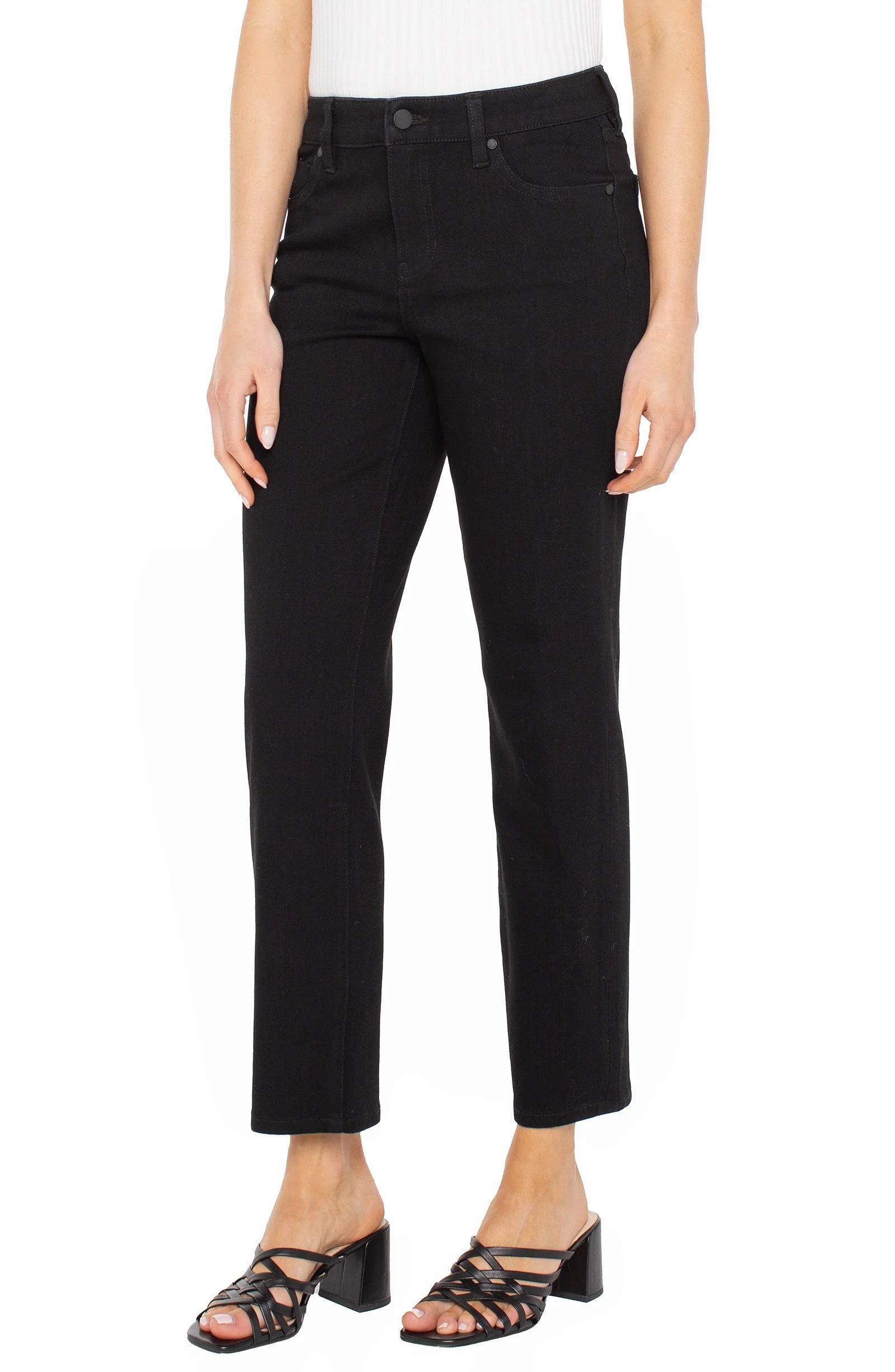 Liv Relaxed Skinny (Black Rinse)
