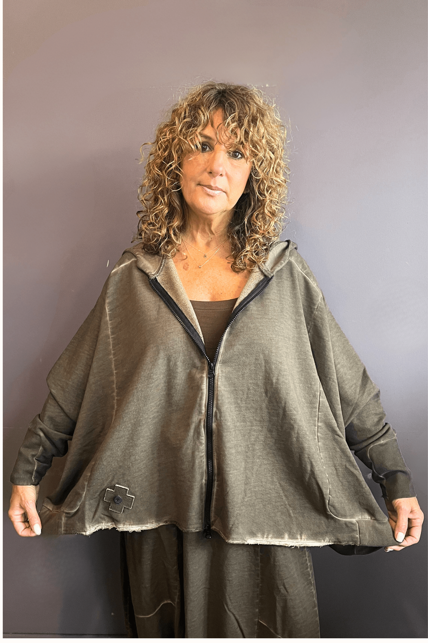 A Wide Short Jacket II (Chocolate)