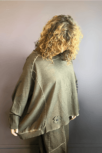 A Wide Short Sweatshirt II (Chocolate)